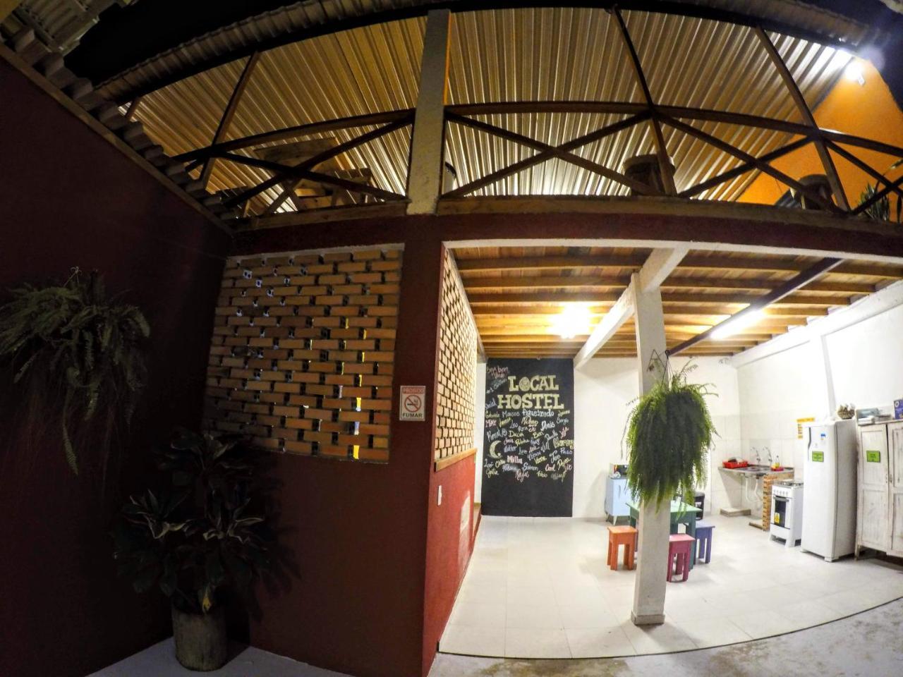 Hostel Da Milla Президенти-Фигейреду Экстерьер фото