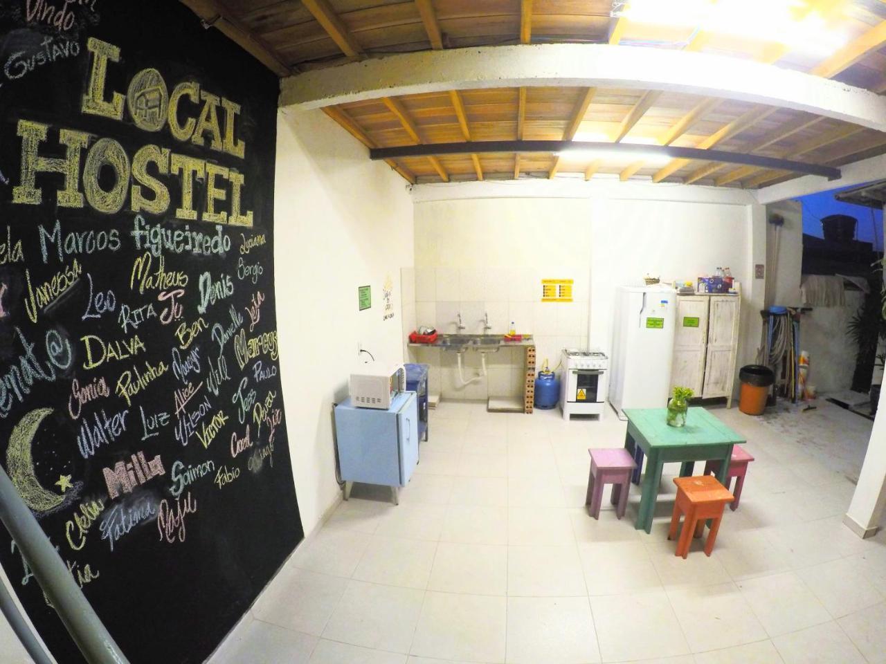 Hostel Da Milla Президенти-Фигейреду Экстерьер фото