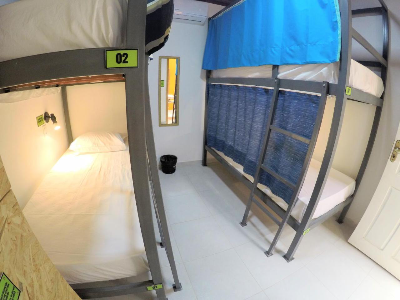 Hostel Da Milla Президенти-Фигейреду Экстерьер фото
