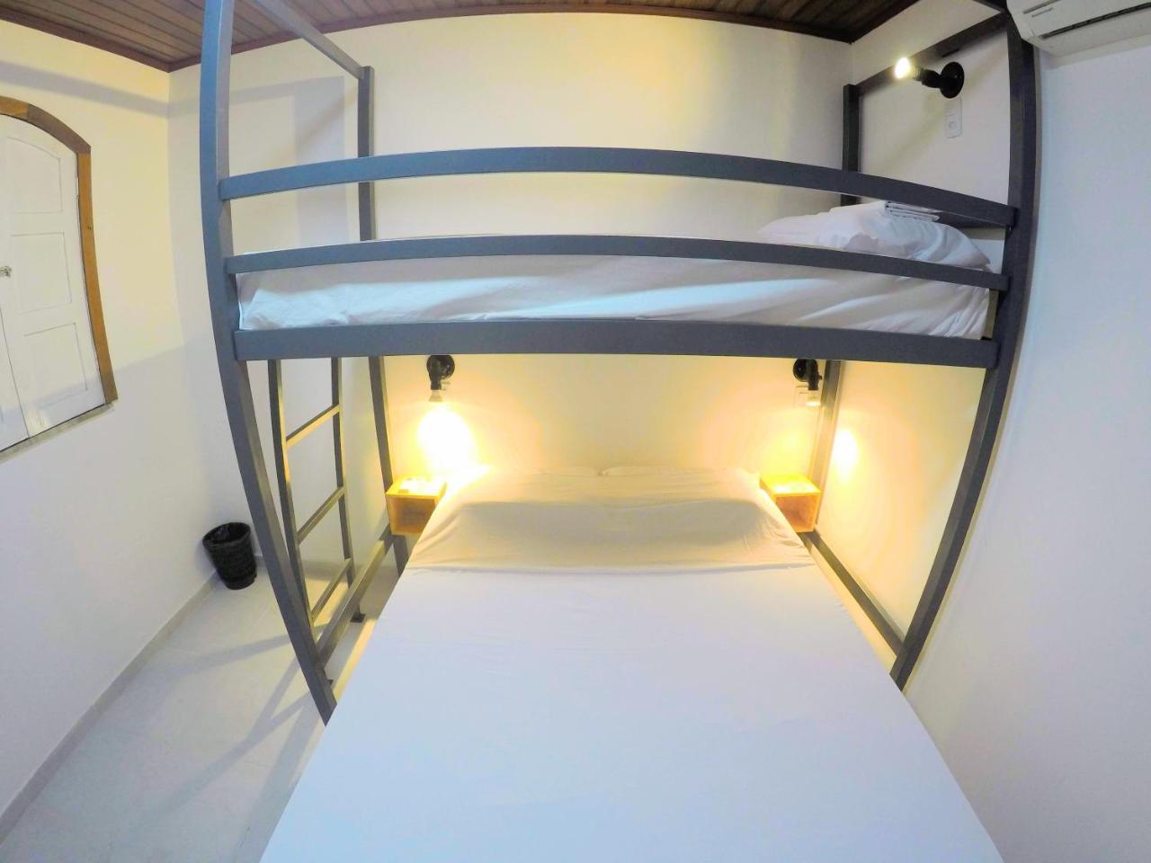 Hostel Da Milla Президенти-Фигейреду Экстерьер фото