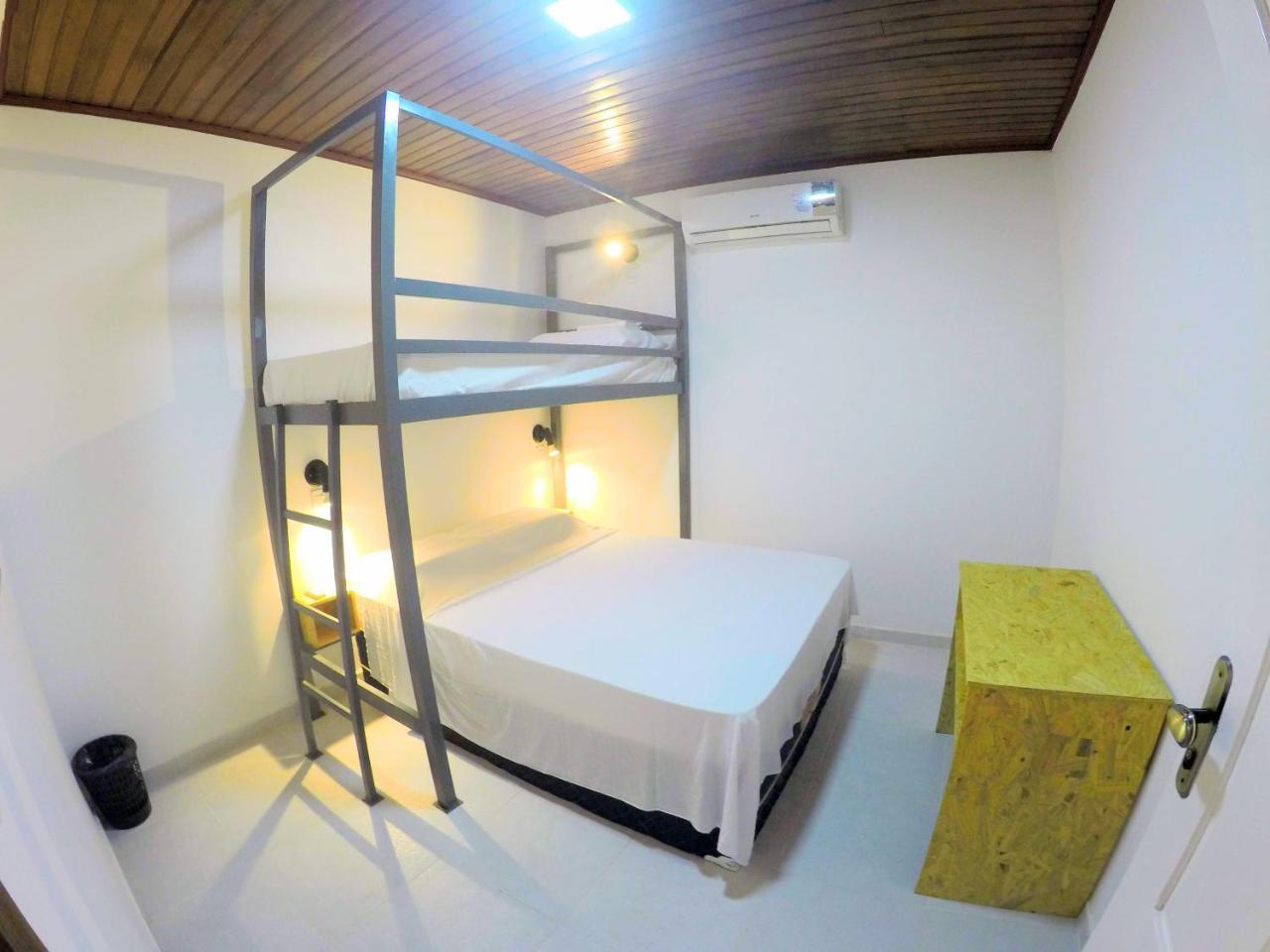Hostel Da Milla Президенти-Фигейреду Экстерьер фото